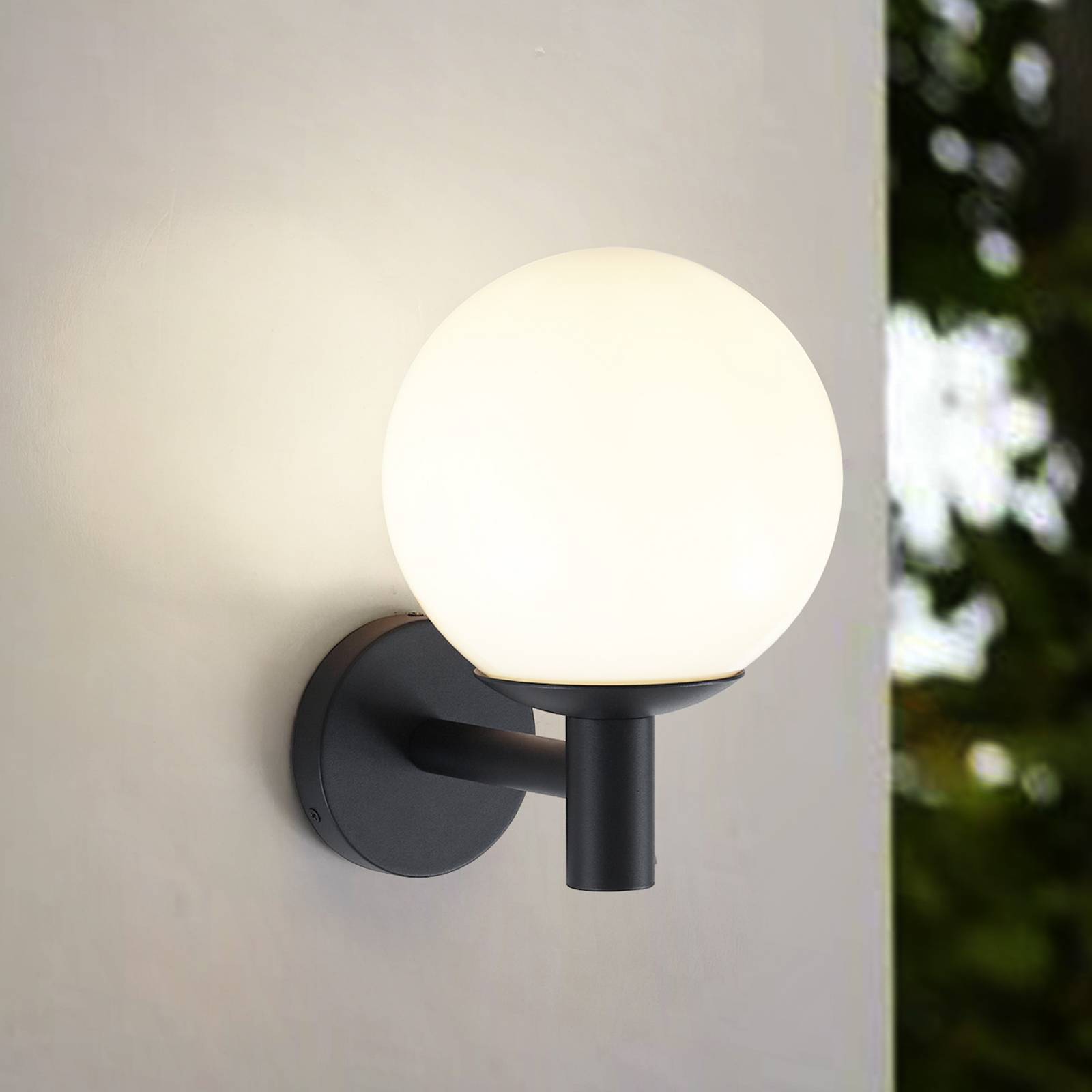 Vägglampa utomhus Dangan Lindby, dimbar, Vitt / opal, Glas, Modern