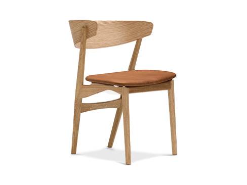 No. 7 Dining eg olie / Dunes Cognac læder - Sibast Furniture