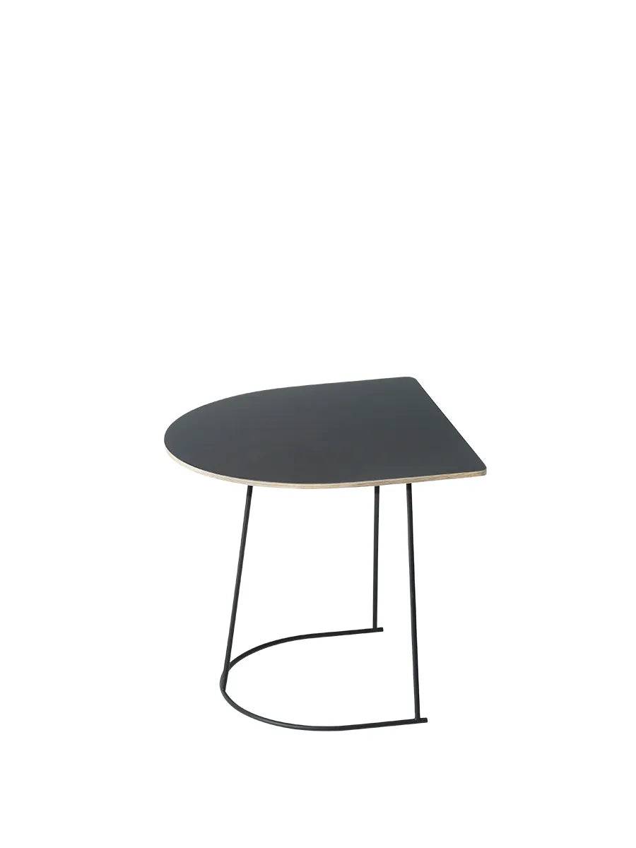 Airy Coffee Table, half size fra Muuto Black - Jacobsen Plus