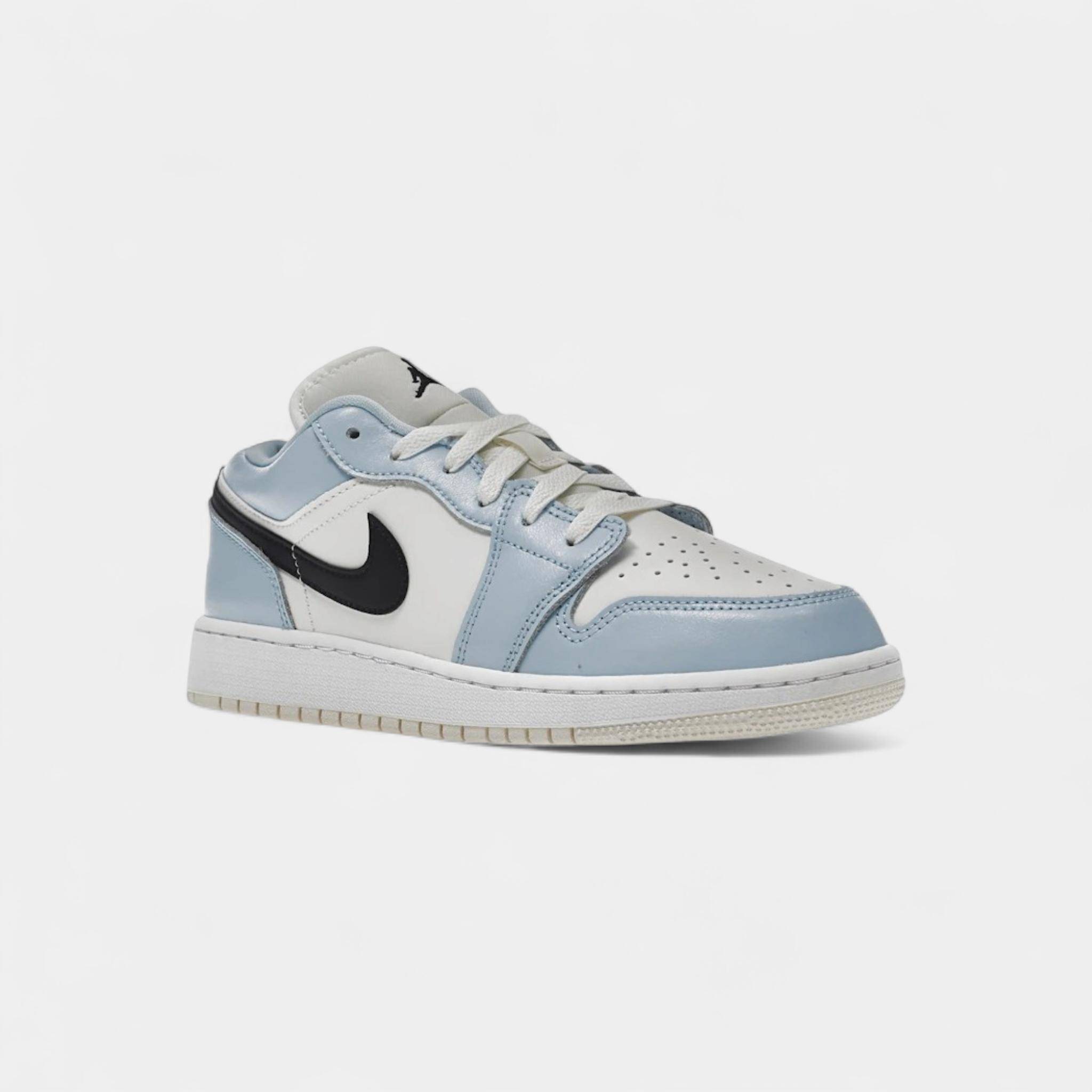 Jordan 1 Low Ice Blue Svart (GS) 40 svart
