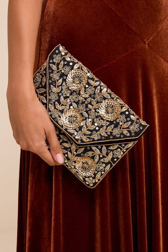 Evening Plans Black Embroidered Clutch