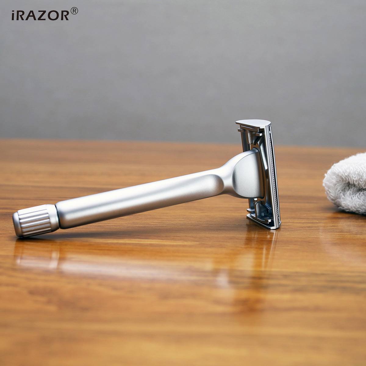 iRAZOR New Heavy Butterfly Design Double Edge Safety Razor with 10pcs Original Blade Refills for Men Reusable Grooming Gift Set