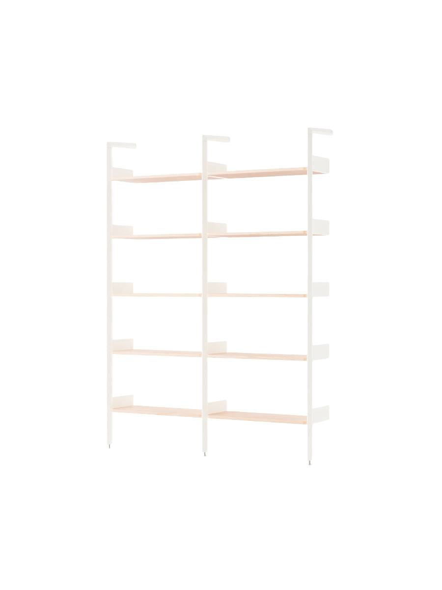 Rombe, Configuration A fra &Tradition Alabaster w. Lacquered Oak shelves - Jacobsen Plus