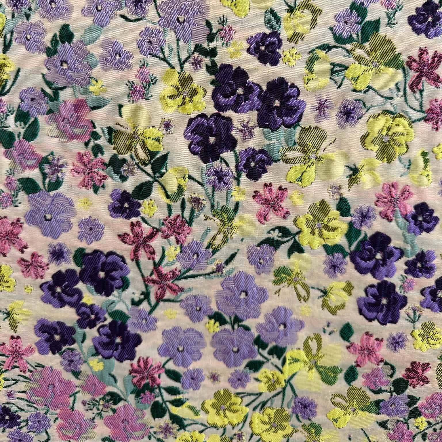 Fast Jacquard M/kulørte Blomster.