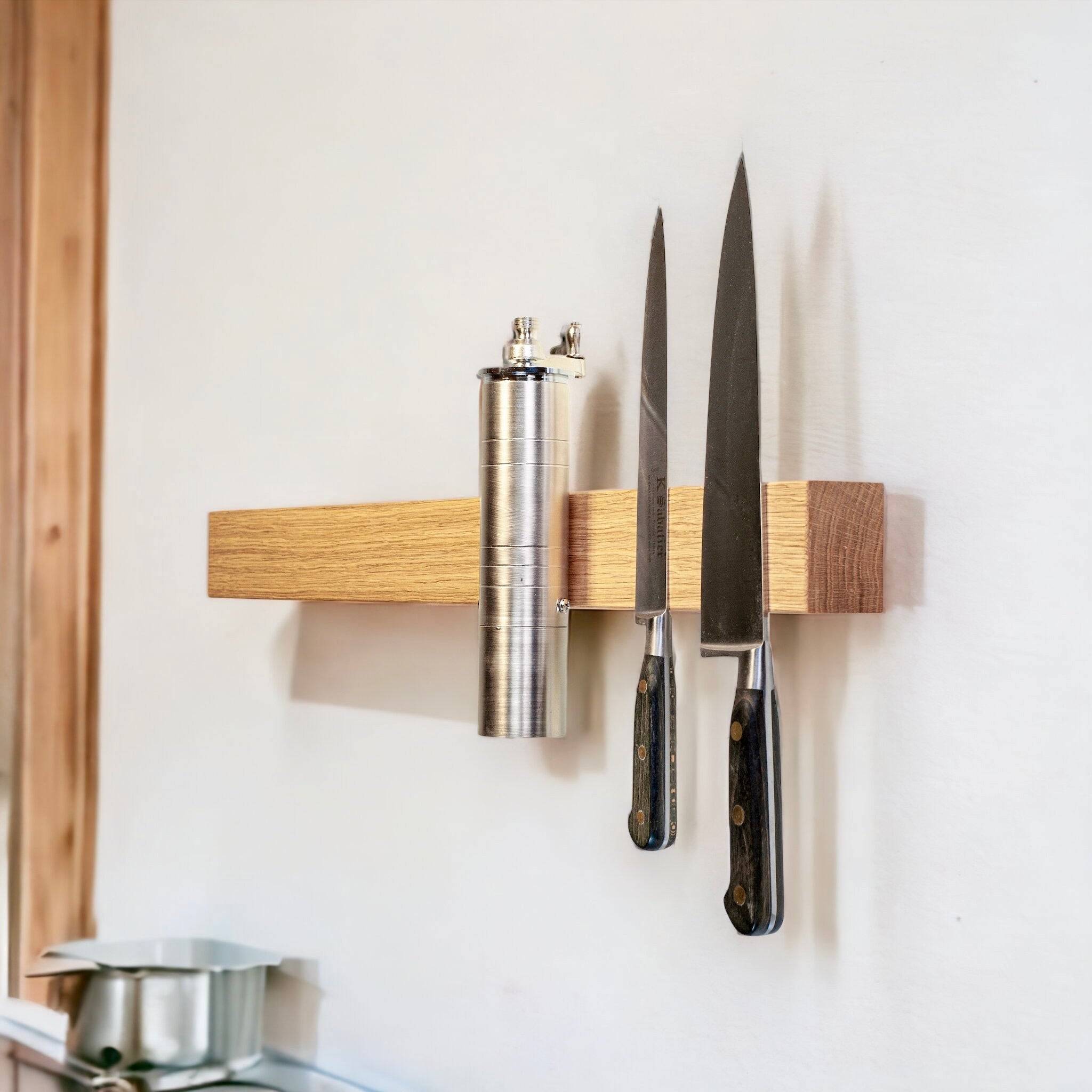 Knifeboard Ekstra – extra-strong magnetic knife rail in several finishes - 60 x 6.5 cm / 2.5 cm / Smoked oak
