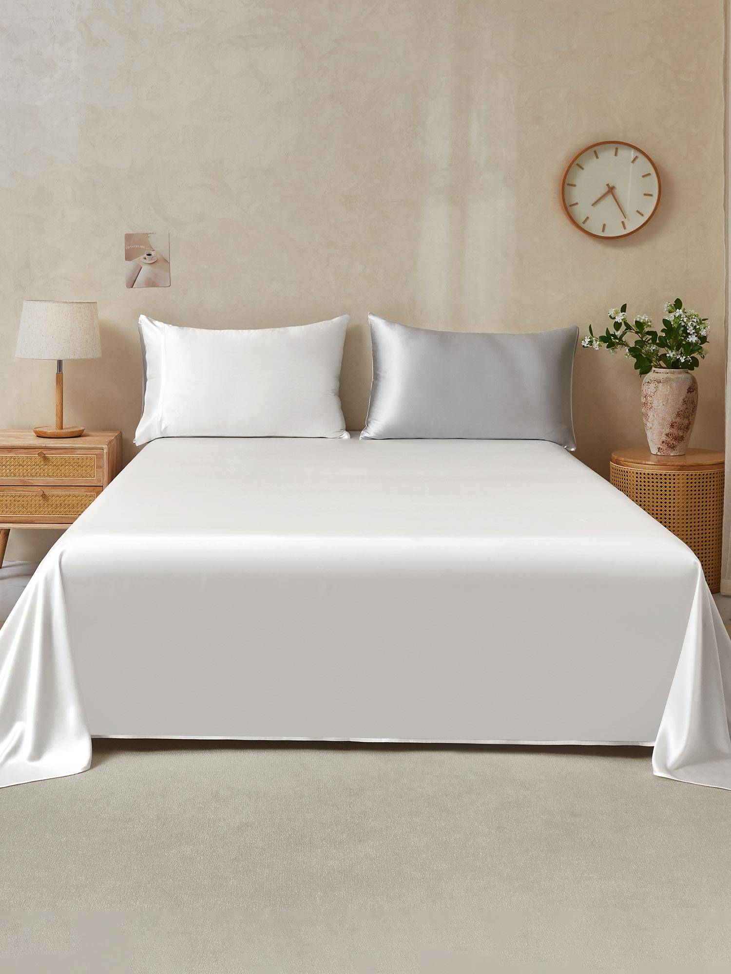 19Momme 3st Siden Sängkläder Set (Platt Lakan + 2x Örngott) - Ljusgrå+Vit / 1.6m Säng(260x275cm+2x50x60cm)