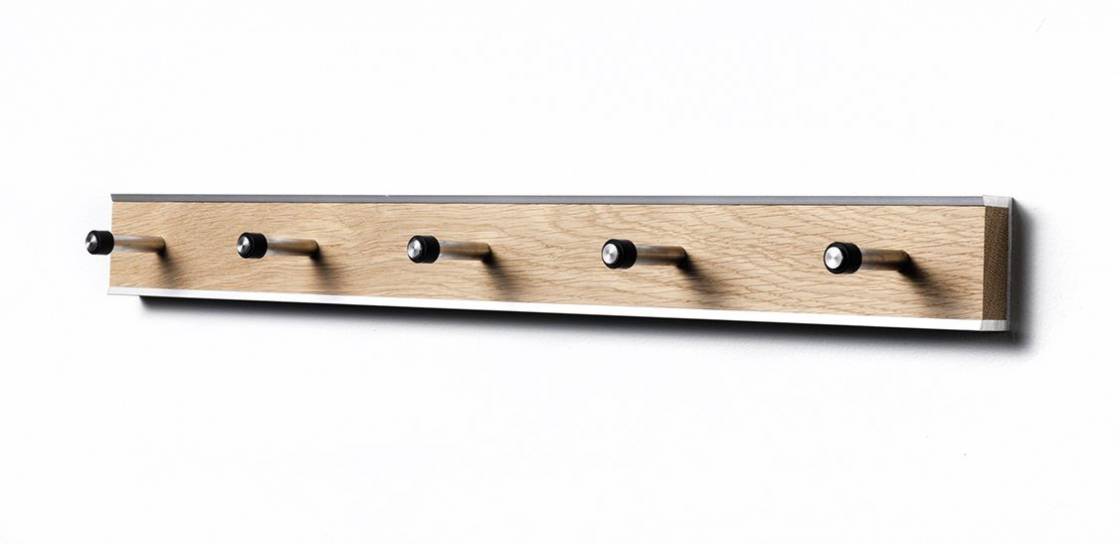 KR35- Knagerække, bredde 60 cm, fem forskellige finish Oliebehandlet eg og stål