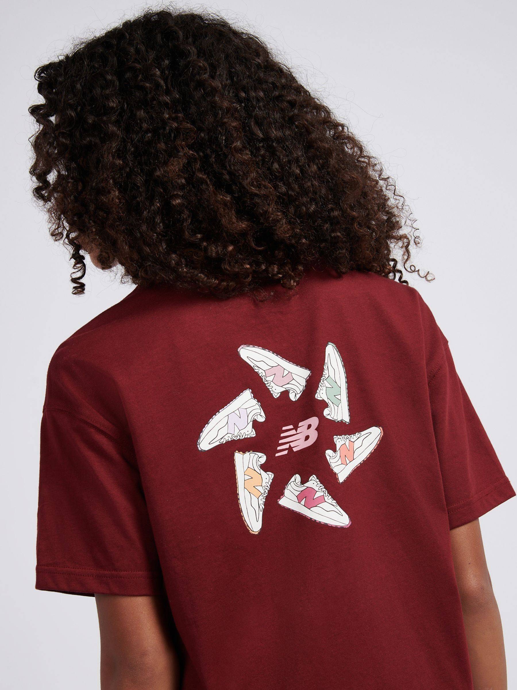 New Balance New Balance Red 327 Circle Graphic Print T-Shirt