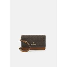 MICHAEL Michael Kors JET SET CHARM PHONE CROSSBODY - Axelremsväska - brown