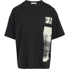 Calvin Klein Short Sleeve Tshirt Stl. 14 år pojkar - Kortärmade T-shirts Från Magasin - Beh (14 år)