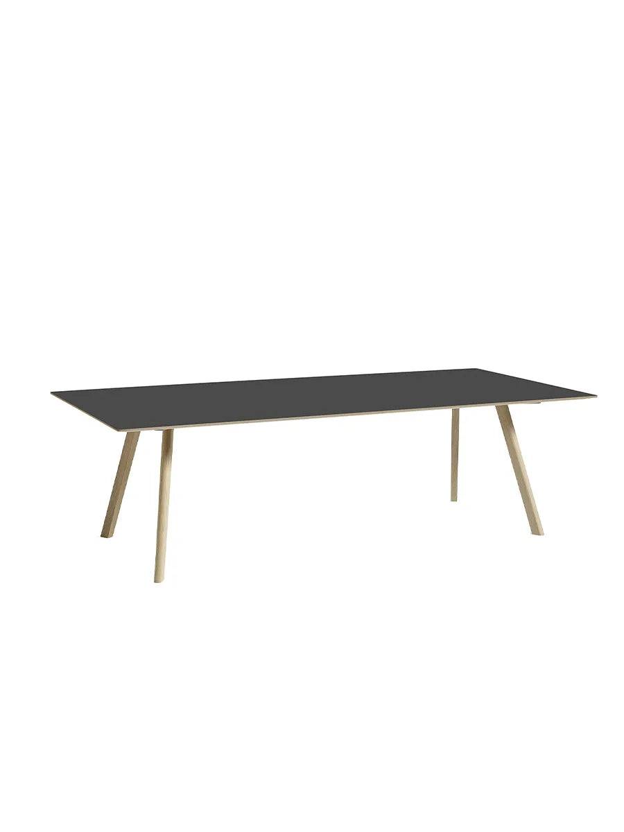 CPH30 bord, 250 cm fra Hay Sort linoleum / Lakeret eg / L: 250 x B: 120 x H: 74 cm - Jacobsen Plus