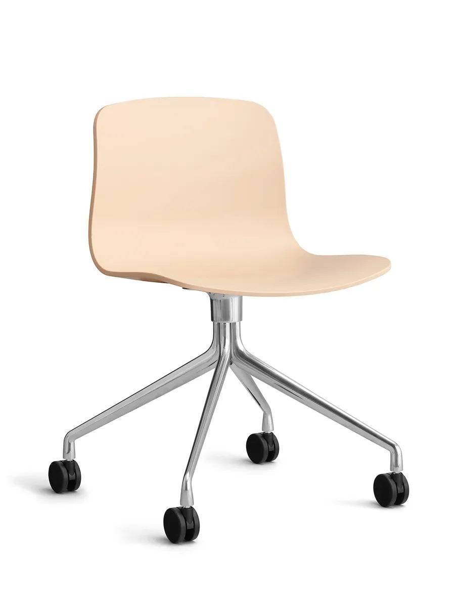 About a Chair AAC14 fra Hay Pale Peach / Poleret aluminium - Jacobsen Plus