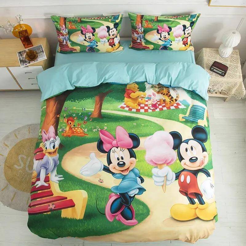 Påslakan med Mickey och Minnie i en park, 70 x 133 cm