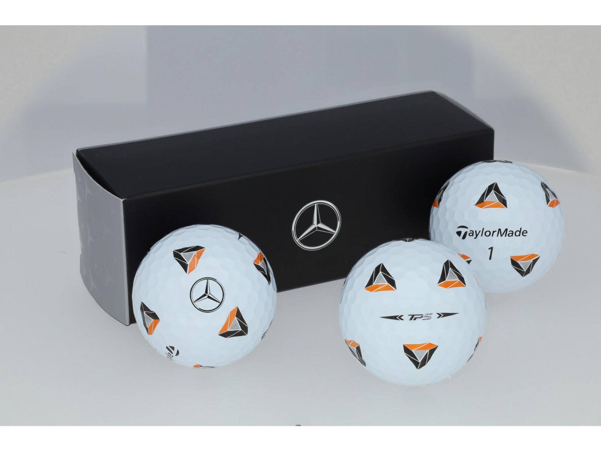 Mercedes Benz ORIGINAL golfballs 3pcs