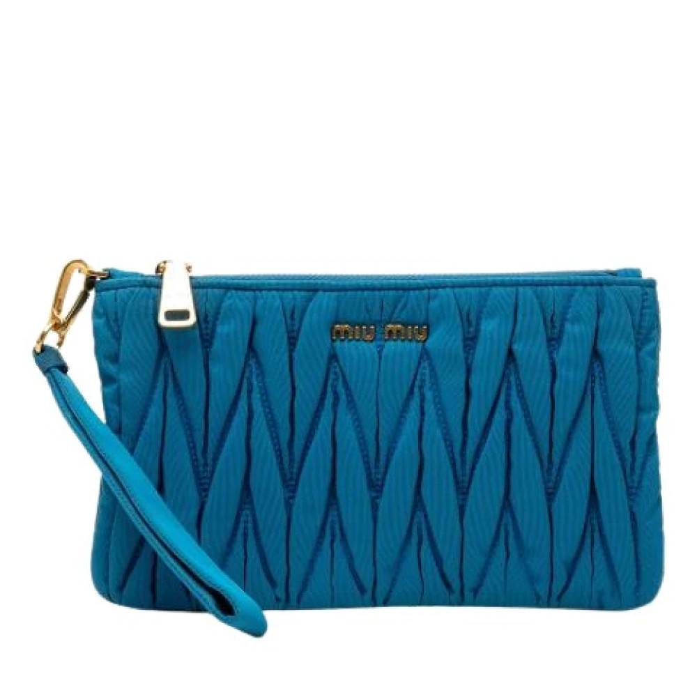 Miu Miu Pre-owned - Pre-owned Quilted Nylon Clutch Vintage - Dam - ONE Size - Nylon