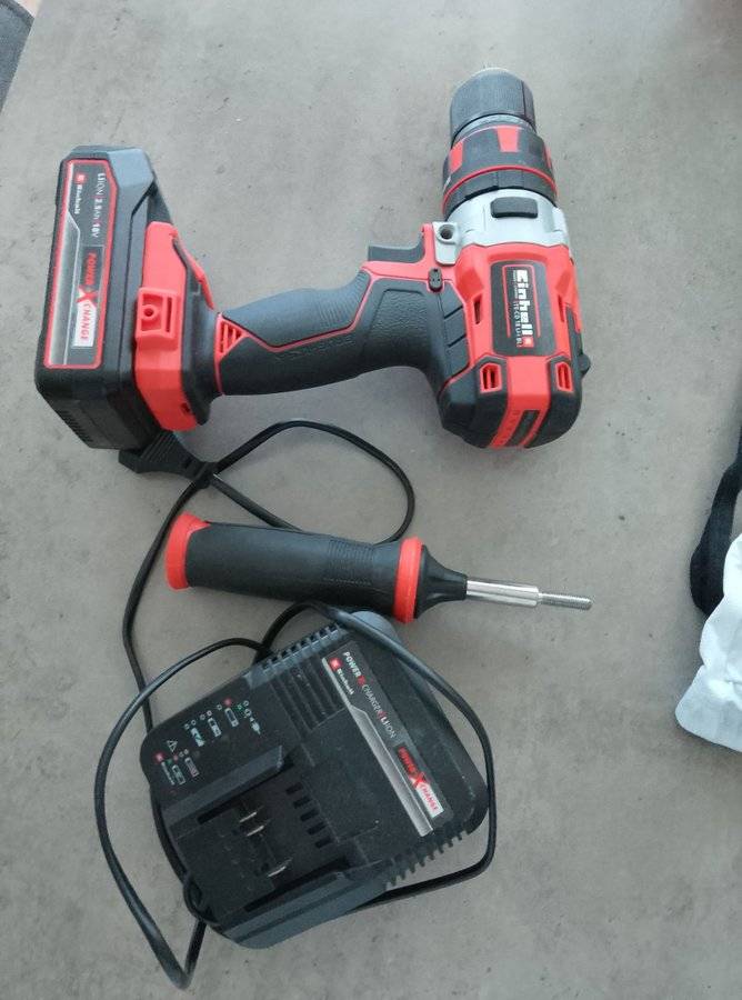 Einhell sladdlös slagborrmaskin TE-CD 18 Li-i BL-Solo med batteri och laddare