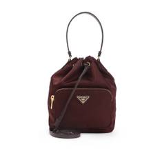 Prada, Taske, Dame, Rød, ONE SIZE, Nylon, Bordeaux Re-Nylon Bucket Bag
