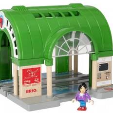 Banegård/togstation Brio tog 33649