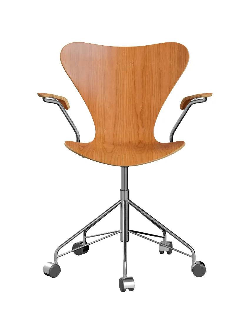 3217 Serie 7 Kontorstol af Arne Jacobsen Uden polstring / Kirsebær / Ingen farve - Jacobsen Plus
