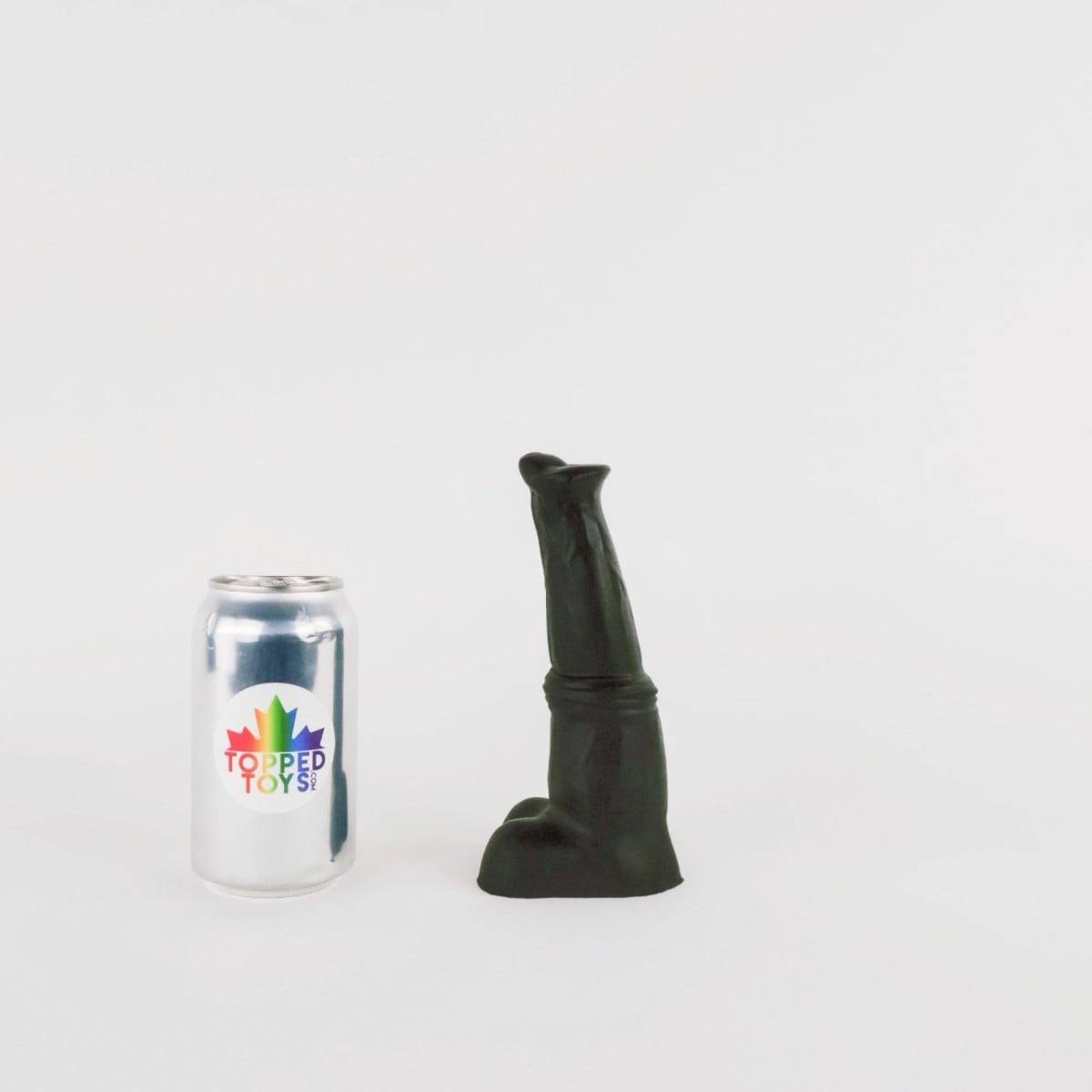 Topped Toys Pegasus 60 Obsidian, premium silicone dildo 17 x 4.8 cm.