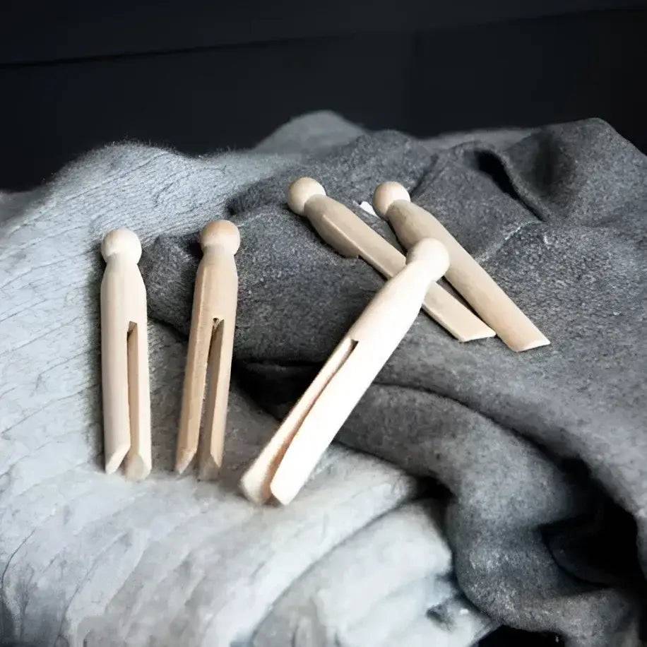 Clothespins x12
