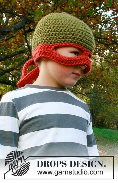 37-24 Pizza Ninja by DROPS Design DOWNLOAD OPSKRIFTEN HER Hæklet ninja hue med maske til børn i DROPS Eskimo/Snow. Størrelse 1 - 8 år. Tema: Halloween. Pinde og tilbehør lægges i kurven separat. Se alle opskrifter fra DROPS her. .