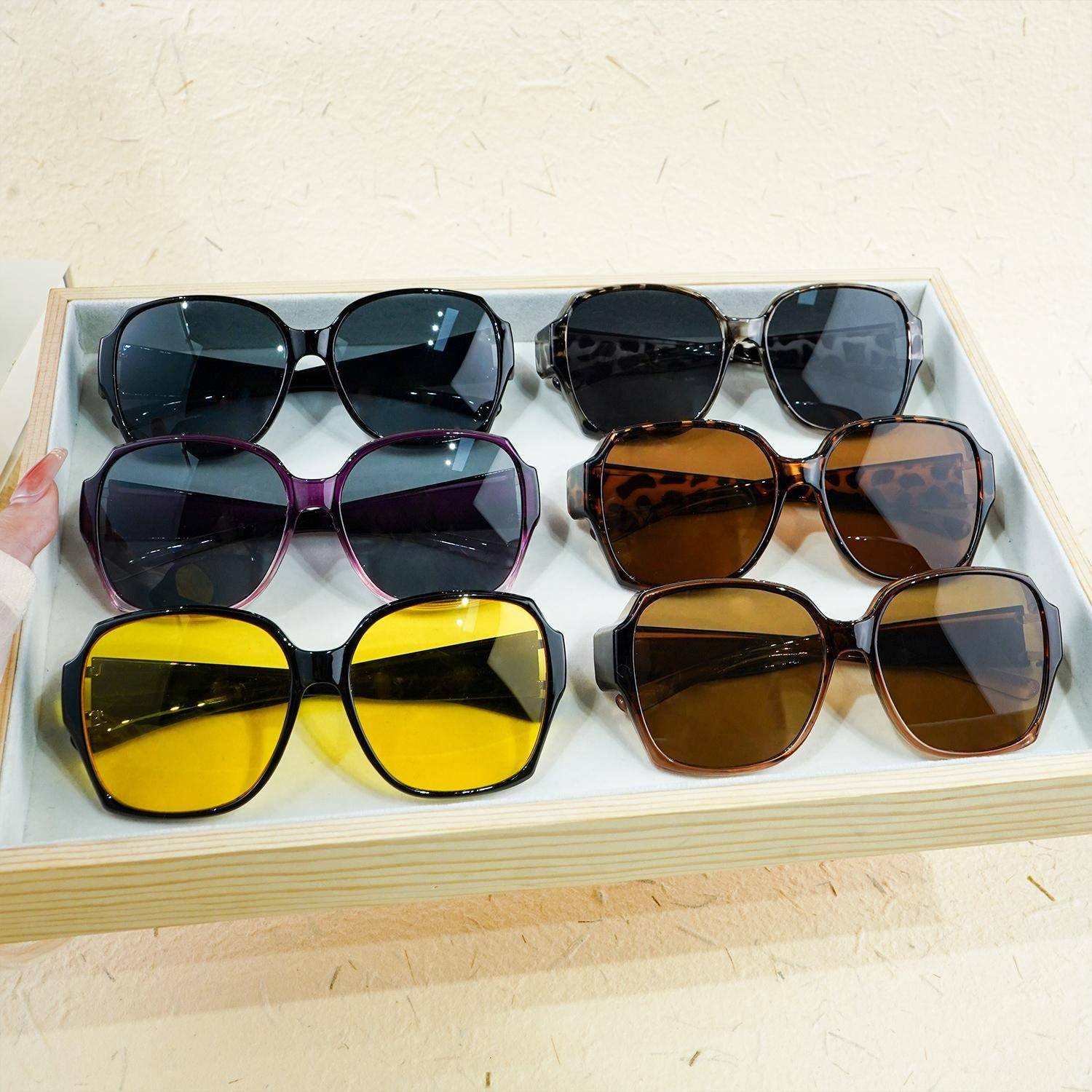 Passar över glasögon Retro Överdimensionerade Fyrkantiga Mörkerseende Solglasögon V400 Skydd Stilfulla För Utomhussporter Körning