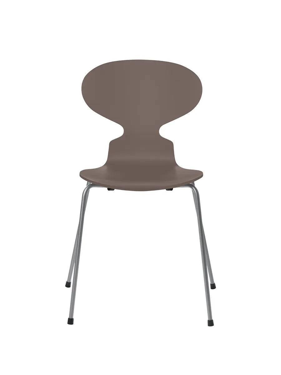 3101 Myren Stol lakeret af Arne Jacobsen Deep Clay / Silver Grey - Jacobsen Plus