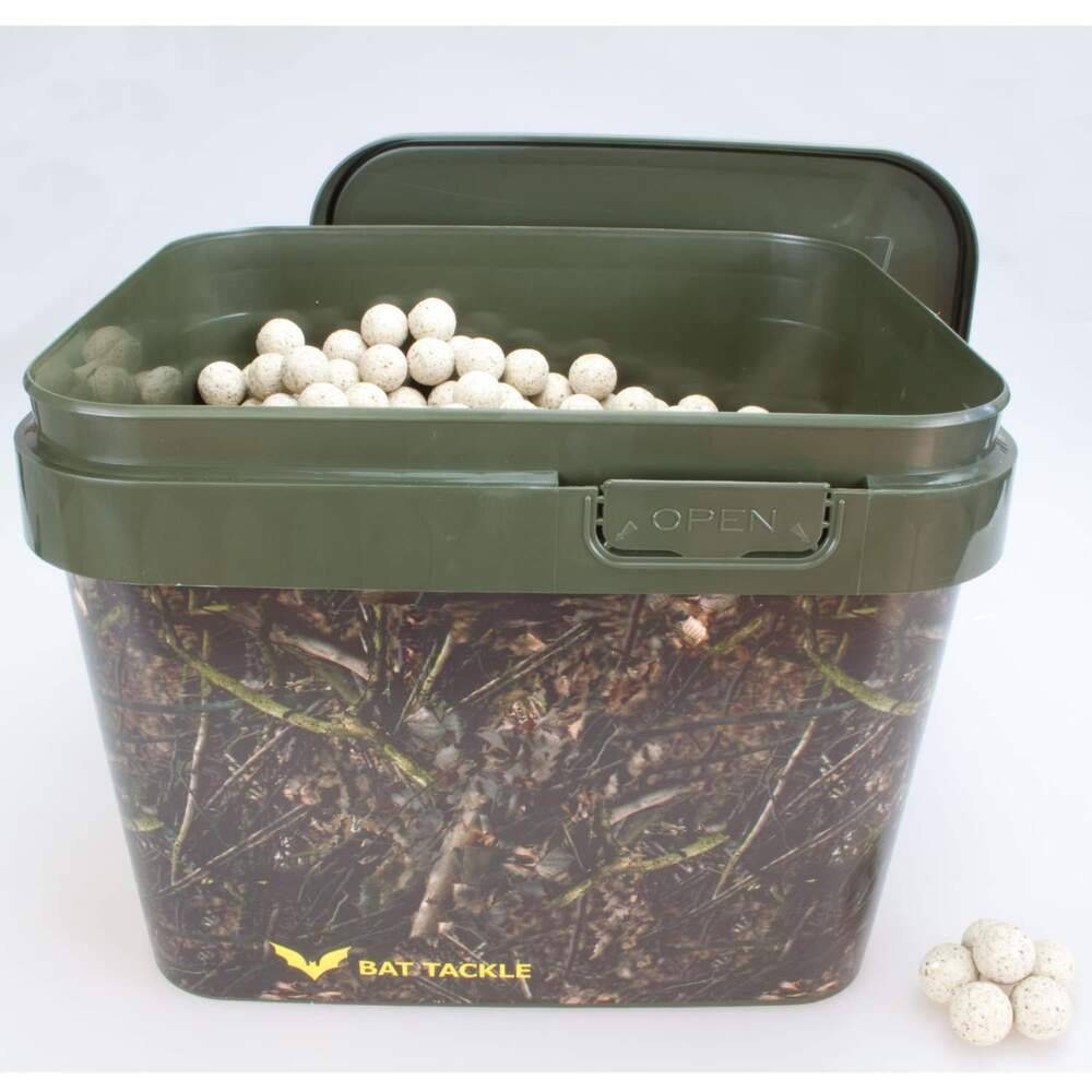 Bat-tackle Böse Boilies I RealistricÂ® Spand 2,5kg Creamwhite Choclate - Boilies