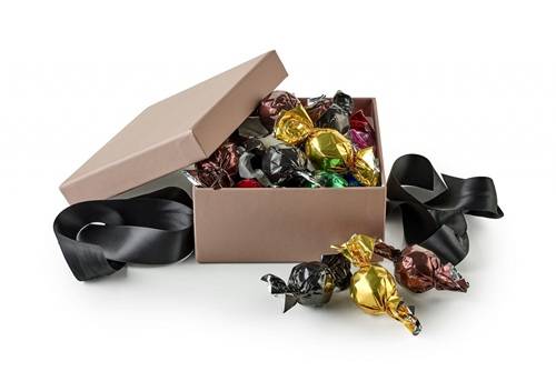 Bon Coca - Firkantet Brun Hatteæske Lille, Mixede Chokoladekugler, 300g..
