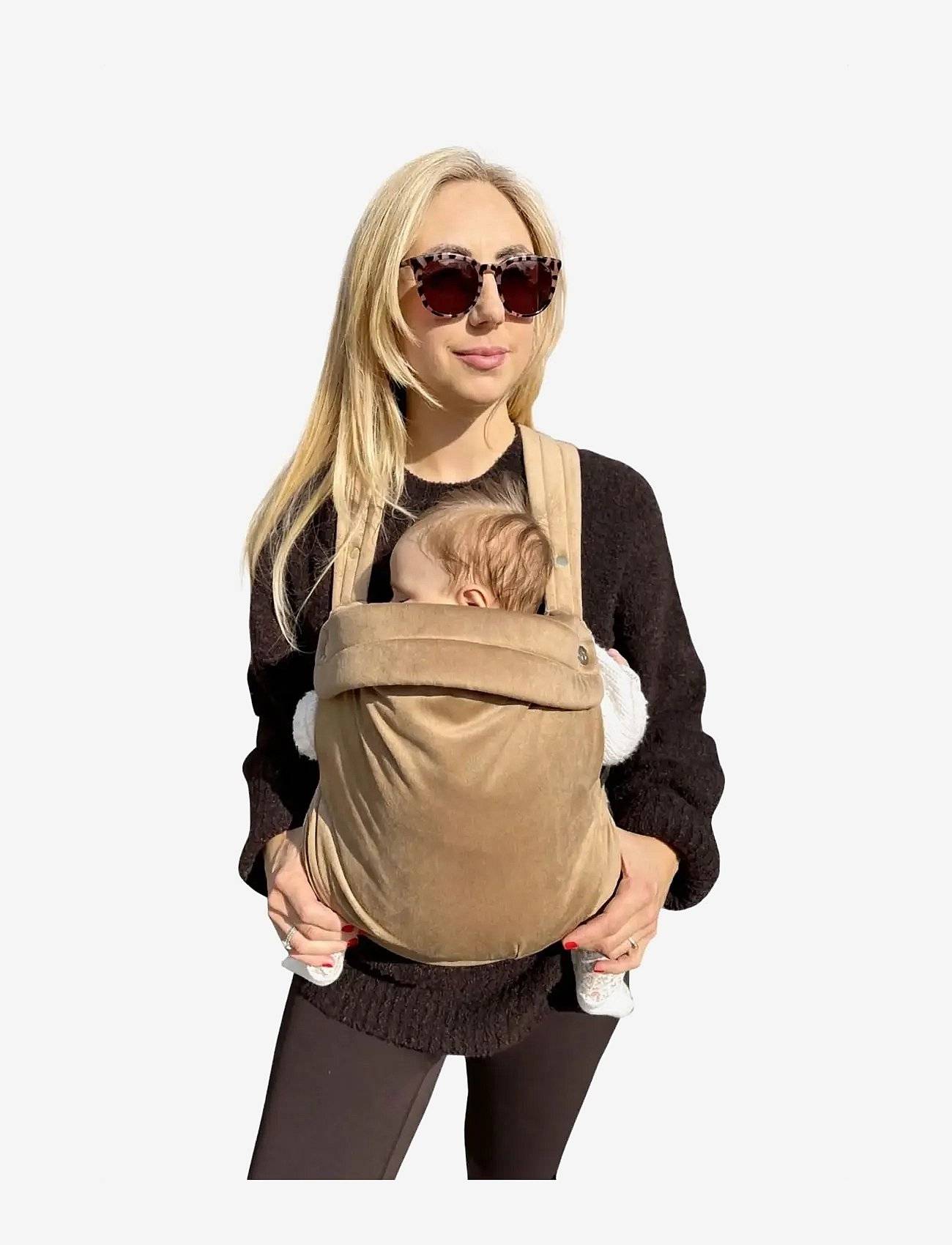 Bizzi Growin Nomad Velvet Baby Carrier - Brown - One Size
