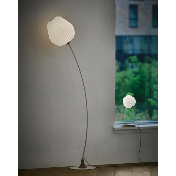 Le Klint Model 330 Bouquet bordlampe