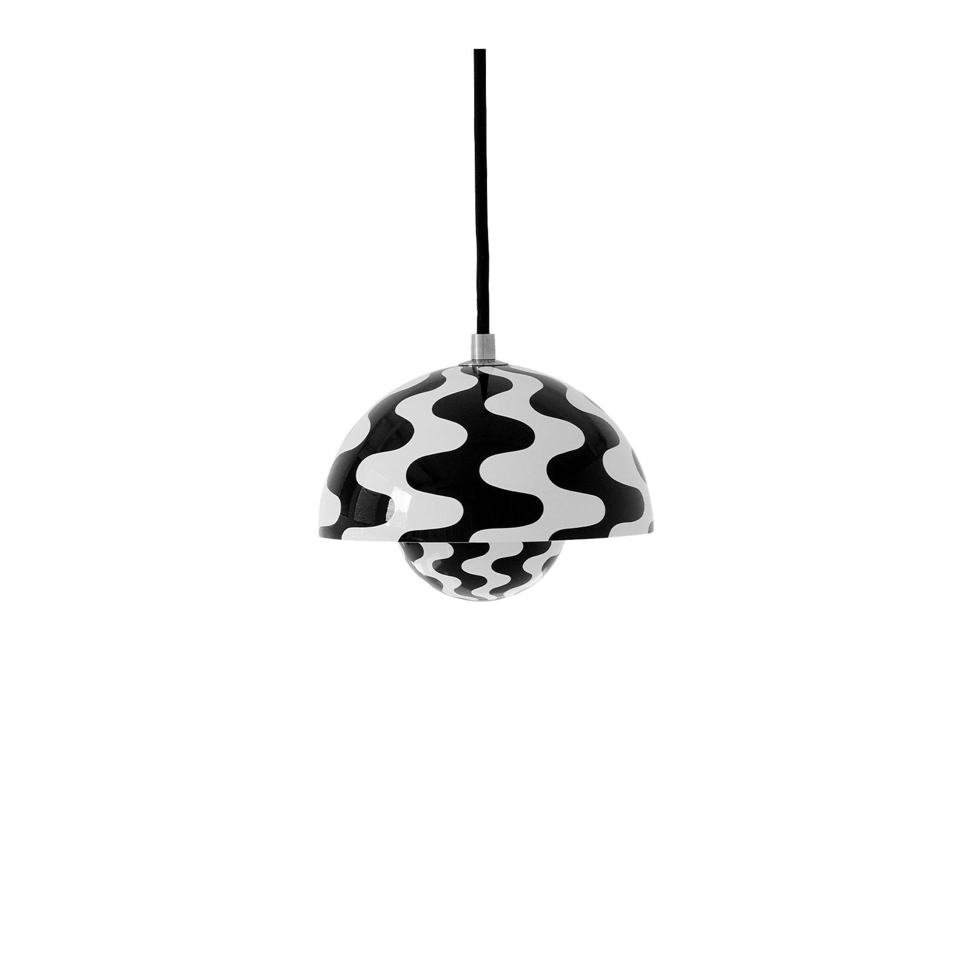 &Tradition - Flowerpot Pendant VP10, Black/White Pattern - Pendellampor - Verner Panton - Svart,Vit - Metall