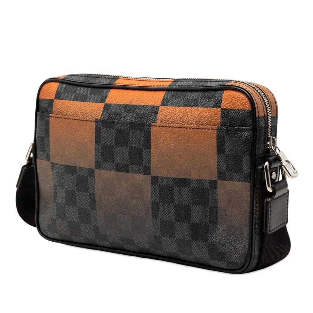 Louis Vuitton Vintage Louis Vuitton Shoulder Bags L 17cm x W 26cm x D 4cm - Skuldertasker hos Magasin.