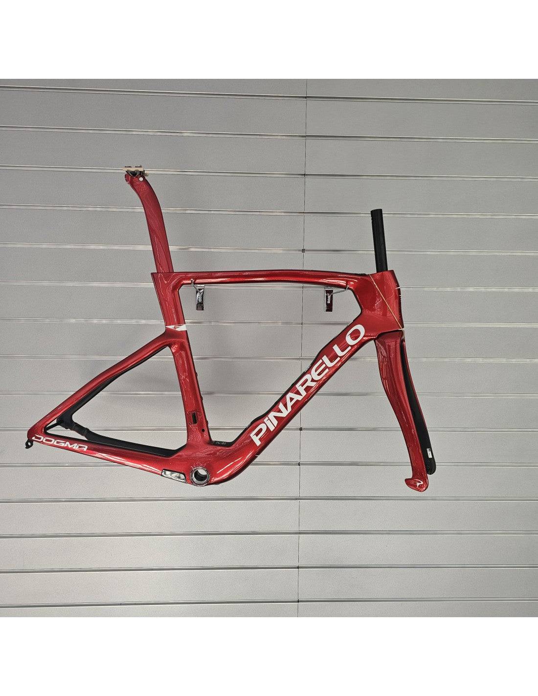 Pinarello New Dogma F 2025 Frameset - 155 / 515 / starry red (515)