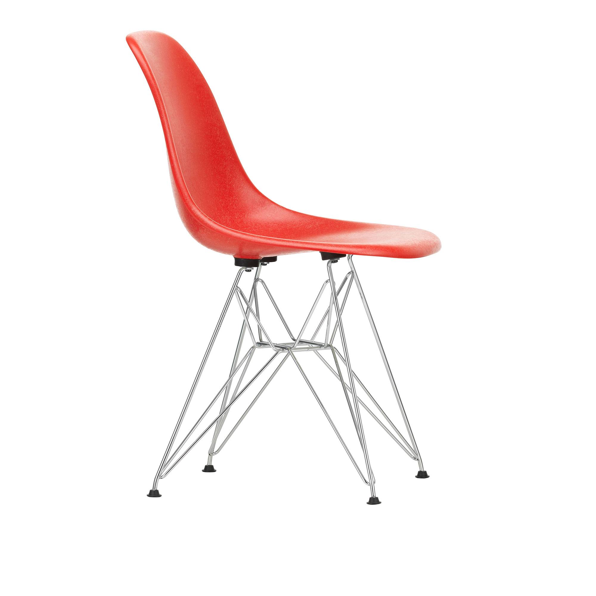 Vitra - Eames Fiberglass Chair DSR - 09 Classic Red - Chrome - Matstolar - Charles & Ray Eames - Röd - Metall/Syntetiskt