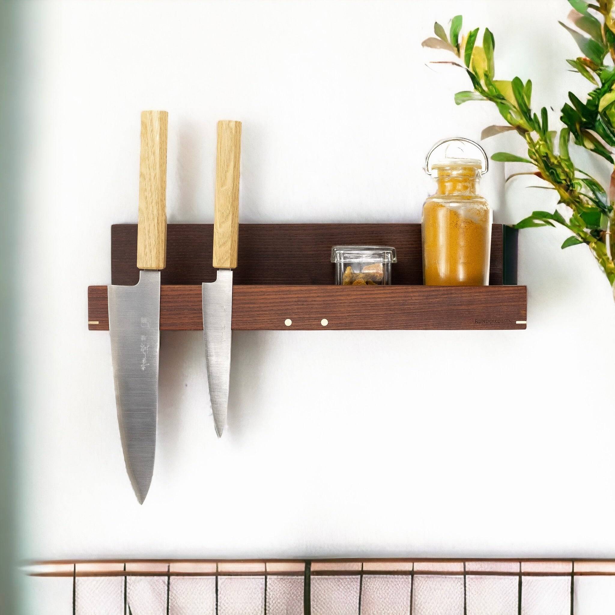 Hack for Knives – kitchen shelf with magnetic knife holder in several sizes and wood species - 50 cm / 12 cm / Smoked oak