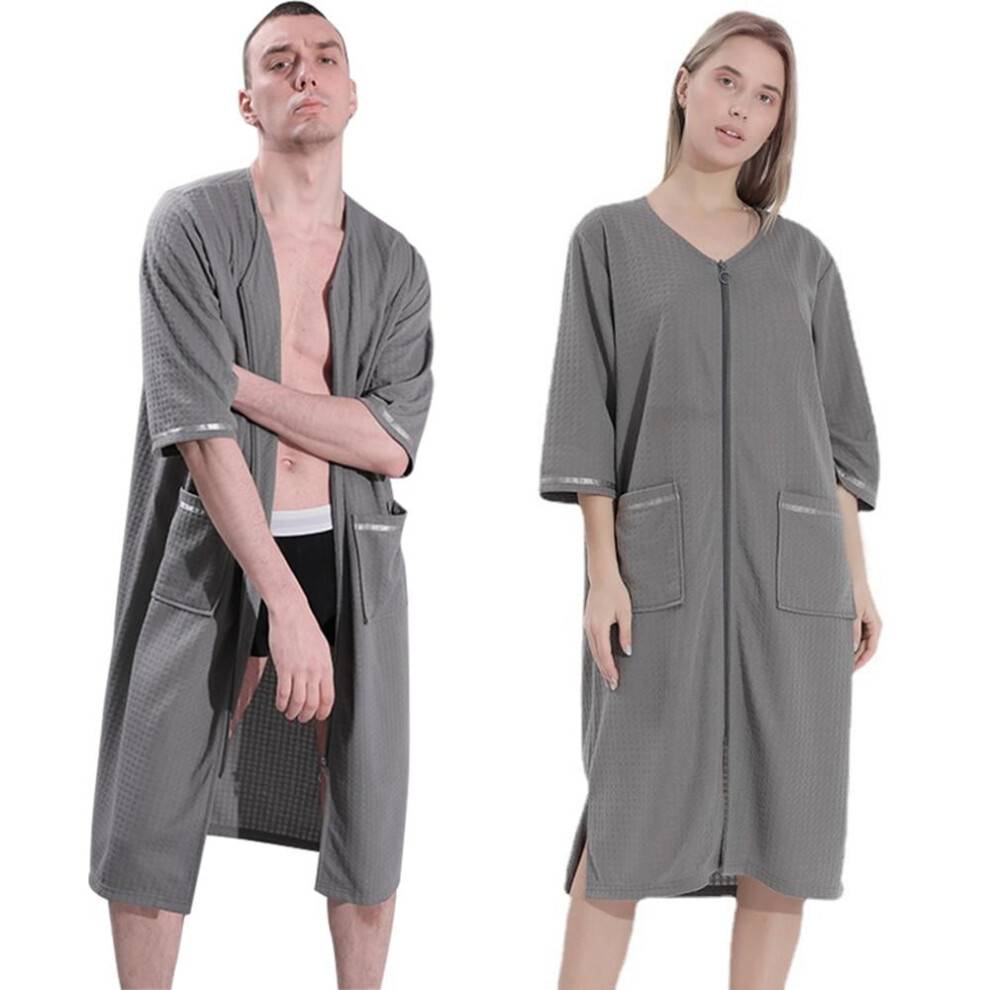 Komfortabel plus size kort French Terry-kåbe med lynlås foran til kvinder og mænd. Nattøj. Pyjamas.