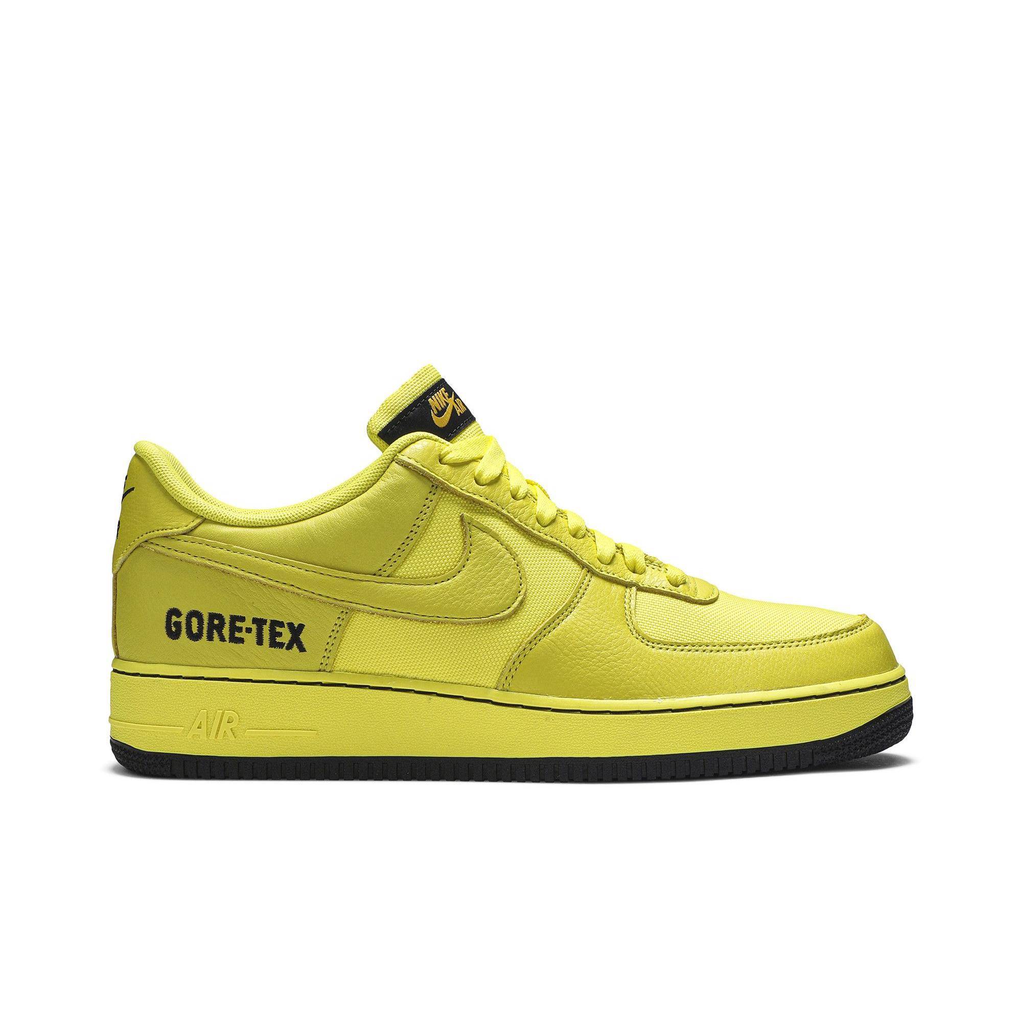 Nike Air Force 1 Low GORE-TEX 'Dynamic Yellow' (Unisex) Dynamiska Gul / Svarta Skateboardskor CK2630 701 cm yellow
