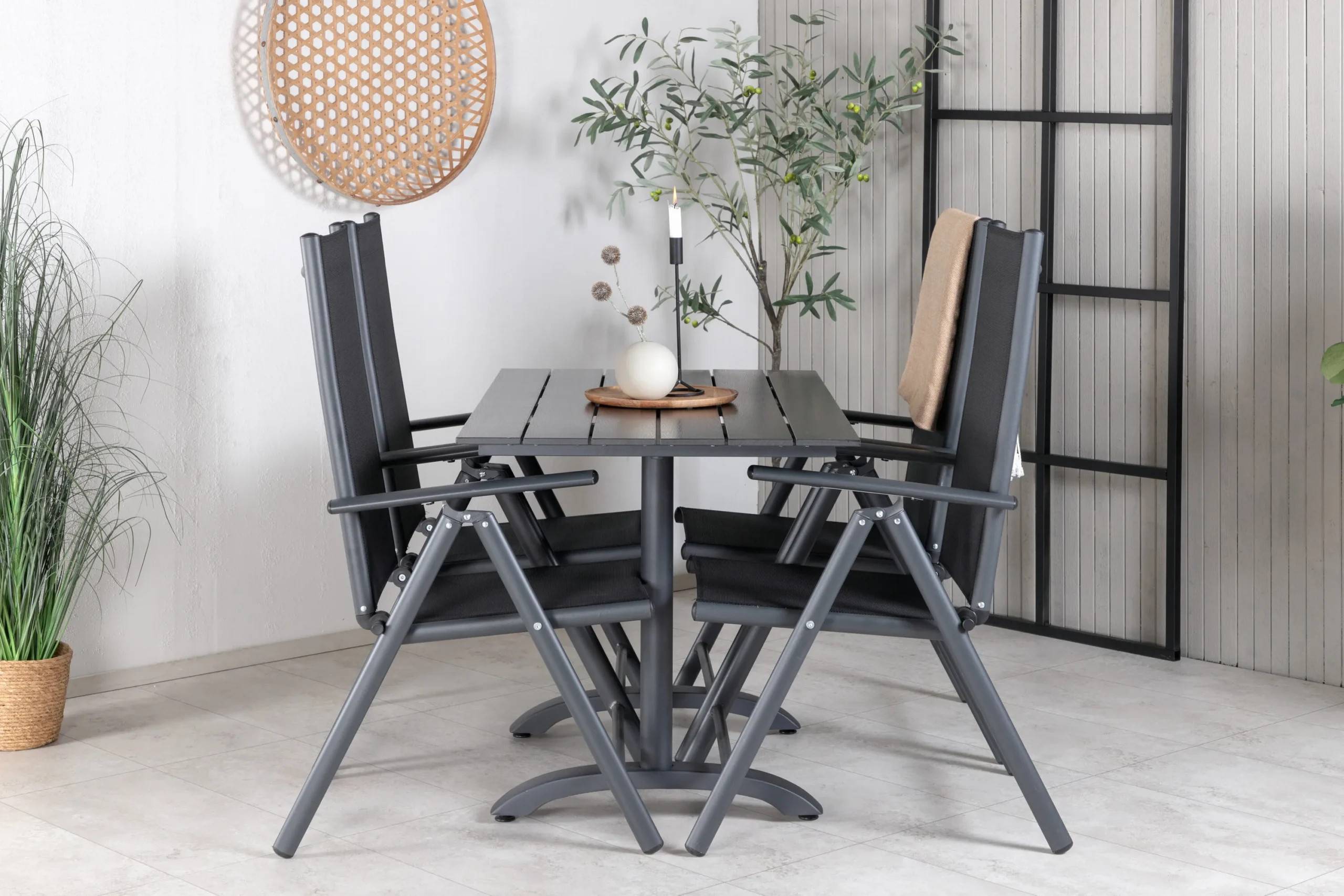 Denver & Break - 69×120 cm med 4 stolar - Matgrupper utomhus - svart
