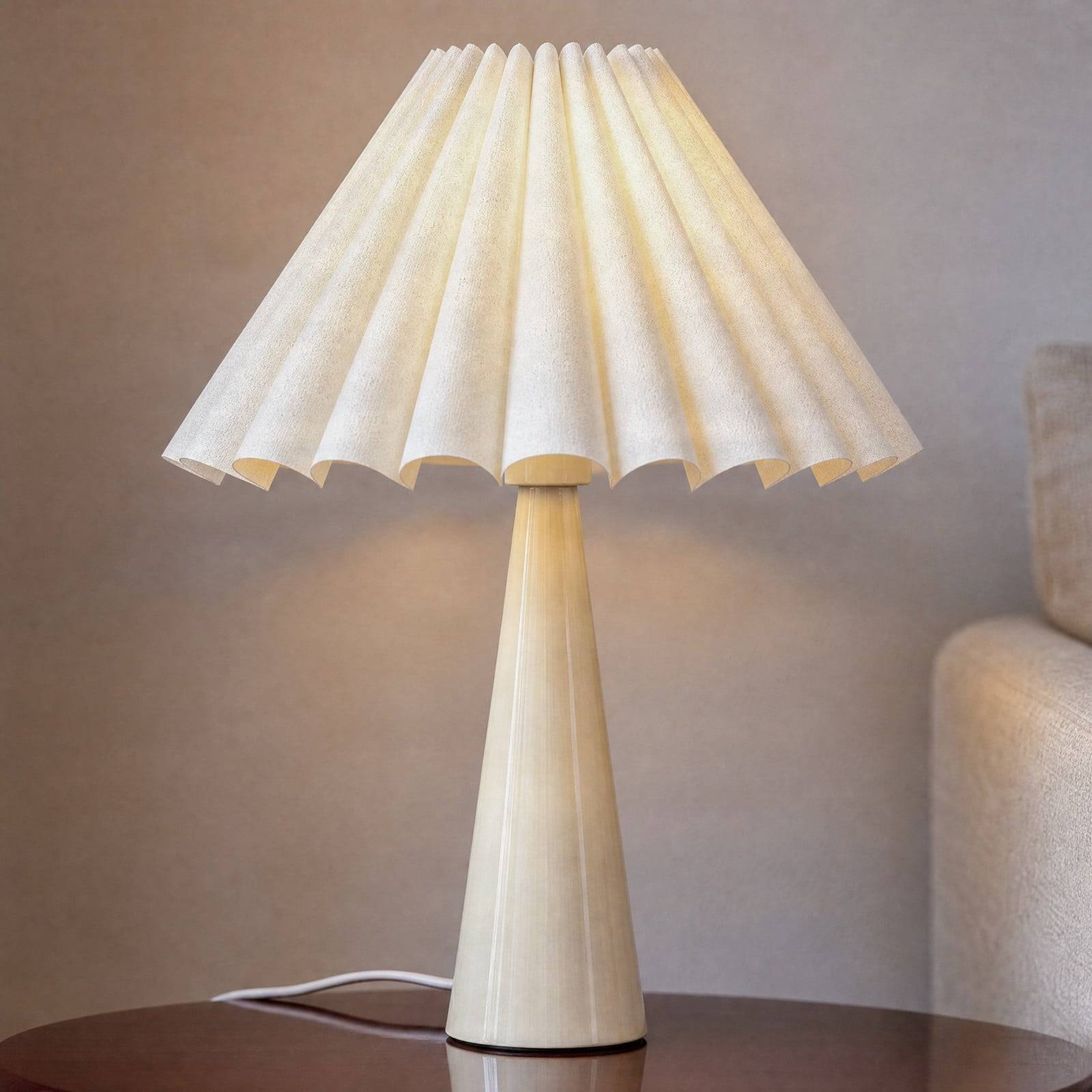 Lotte bordlampe, højde 50 cm, beige, E27, metal/tekstil – Lindby Lindby, Lotte, Hvid, Stue, Stof / tekstil