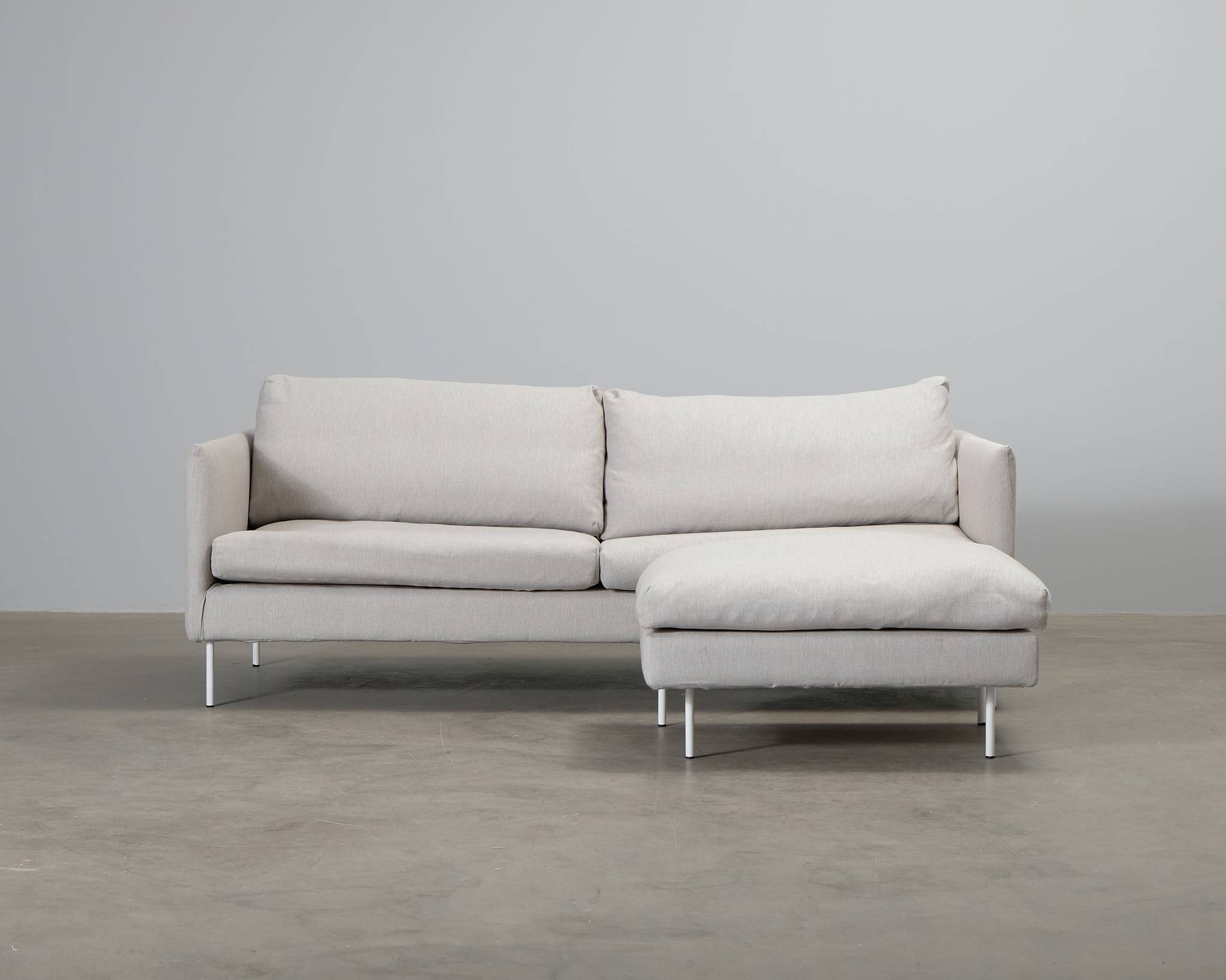 Kuusilinna Tuuli 2-sits soffa med fotpall