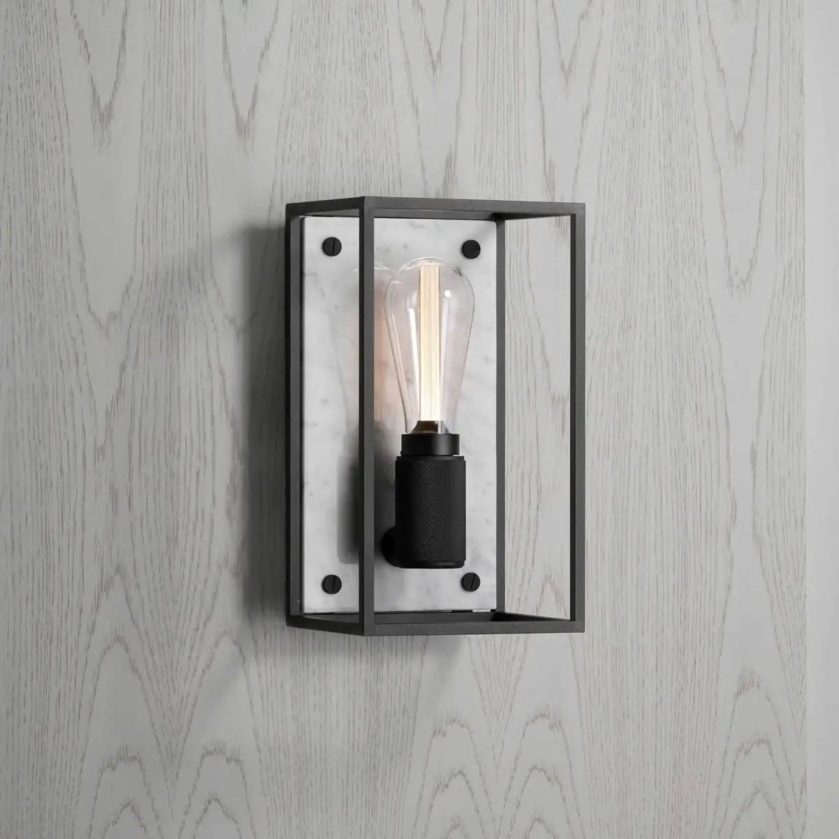 Caged Cross M Vägglampa Stål Vit Marmor