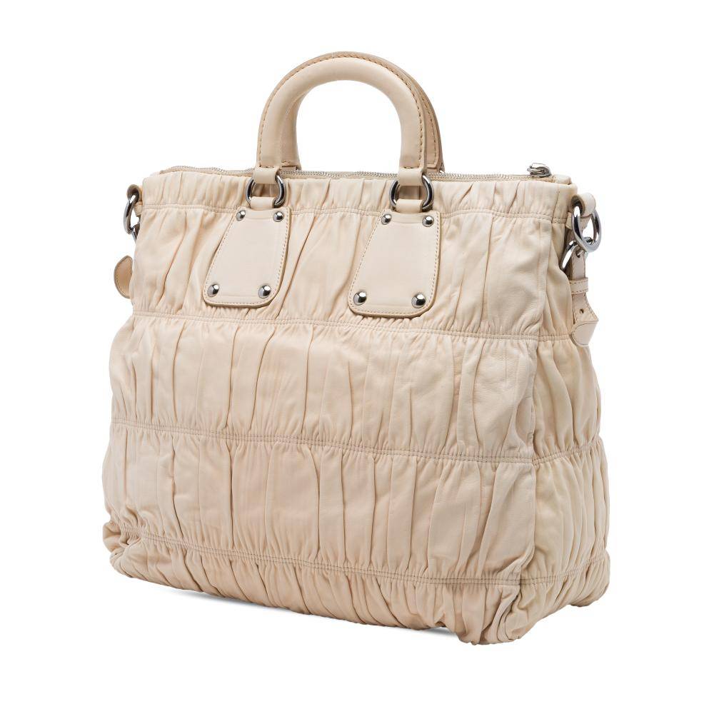Prada Vintage Prada Tote L 38cm x W 35cm x D 15.50cm - Totebags hos Magasin.