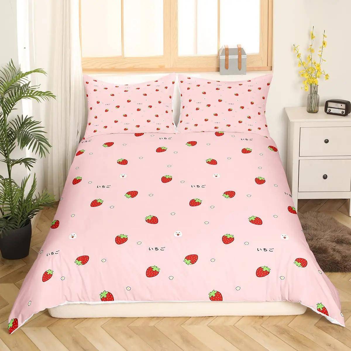 Flickor Jordgubbs Sängkläder Sött Jordgubbs Påslakan för Barn Rosa Söt Tecknad Frukt Mat Tema Flickigt Vit Blommig Rumsinredning 133cm