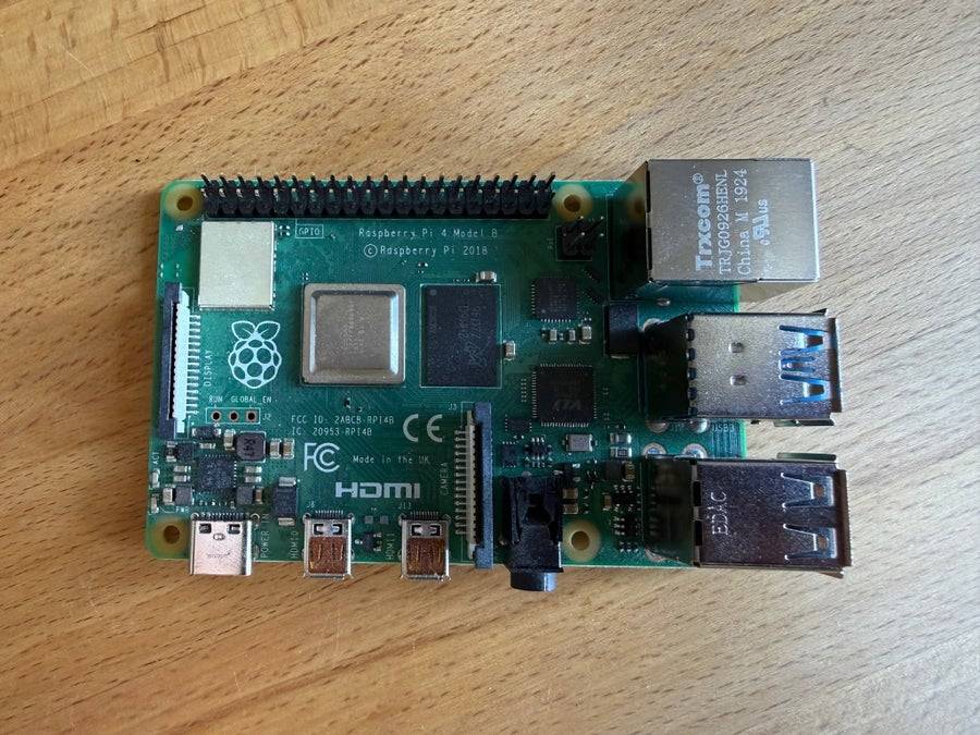 Raspberry Pi 4 Model B 2GB RAM