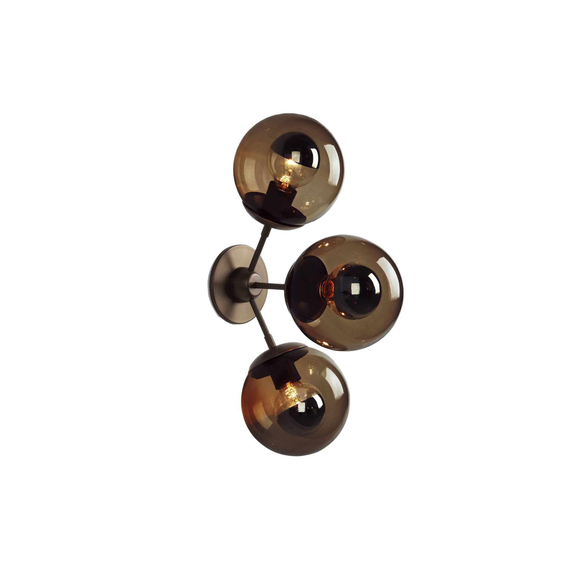 Roll & Hill - Modo Sconce - 3 Globes Rökfärgat glas, Brons - Væglamper - Jason Miller - Brun,Bronze - Metal