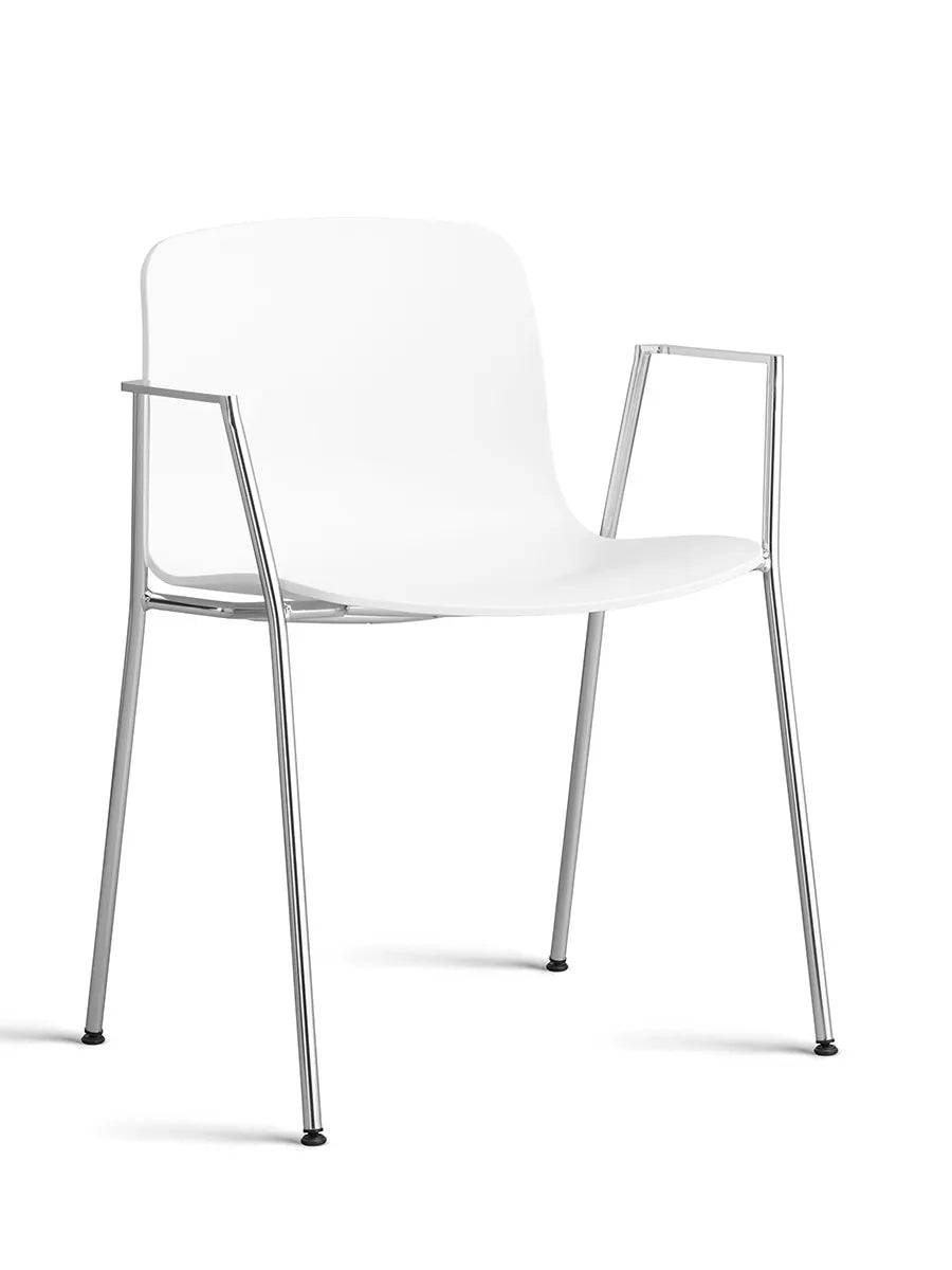About a Chair AAC18 fra Hay White / Forkromet stål - Jacobsen Plus