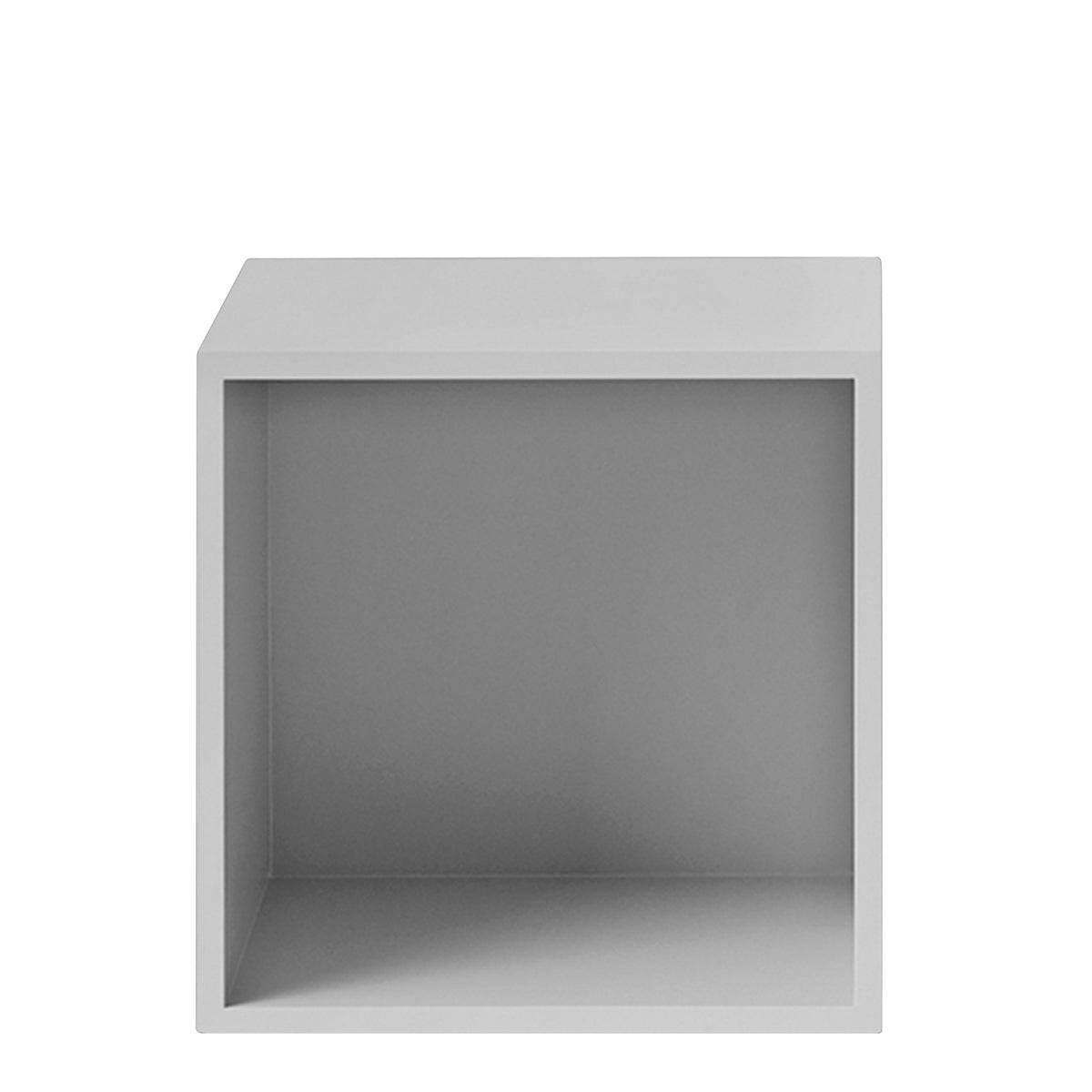 Muuto Stacked - Medium med bagbeklædning - Lys Grå