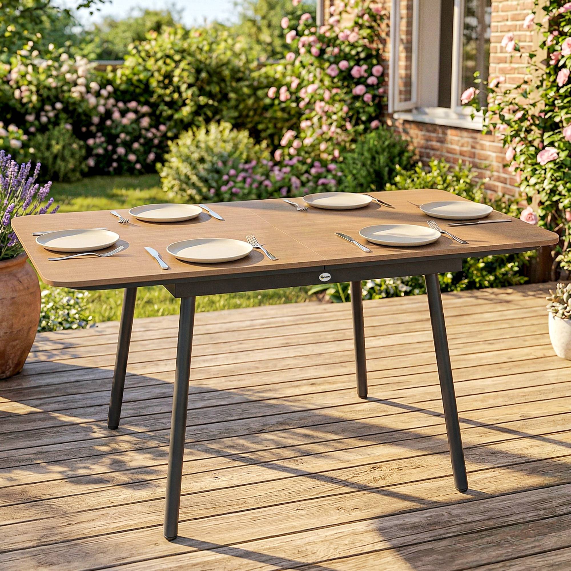 Havebord 140 x 80 cm til 6 personer, rustbestandigt udendørs spisebord med WPC-bordplade, justerbare fødder, teak